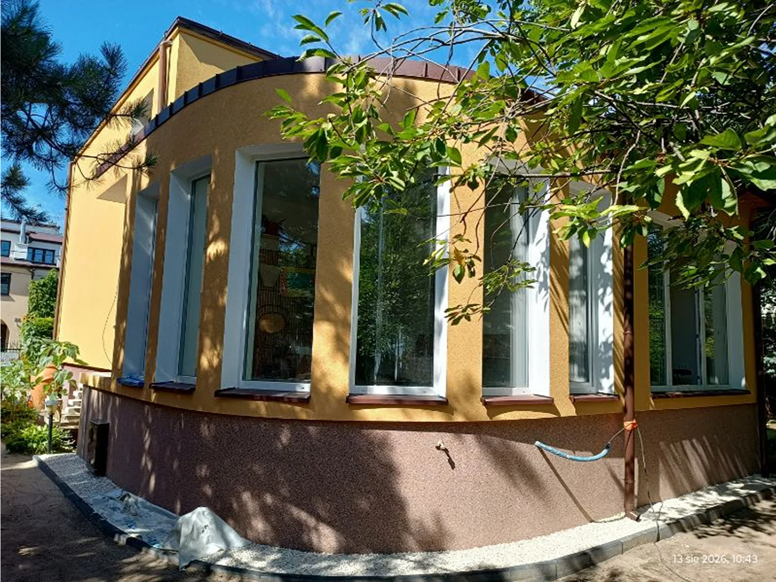 Elewacja budynku po dociepleniu w systemie ETICS Realizacja PROJEKT X — Elewacja budynku po dociepleniu w systemie ETICS
